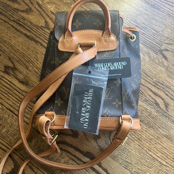 LOUIS VUITTON BACK PACK SMAII - Picture 3 of 9